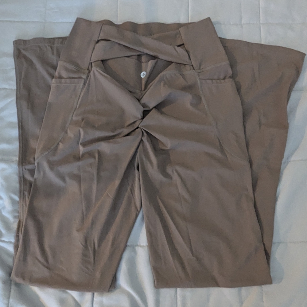 Viral Halara Scrunch Butt Flare Leggings w/ Crisscross Back